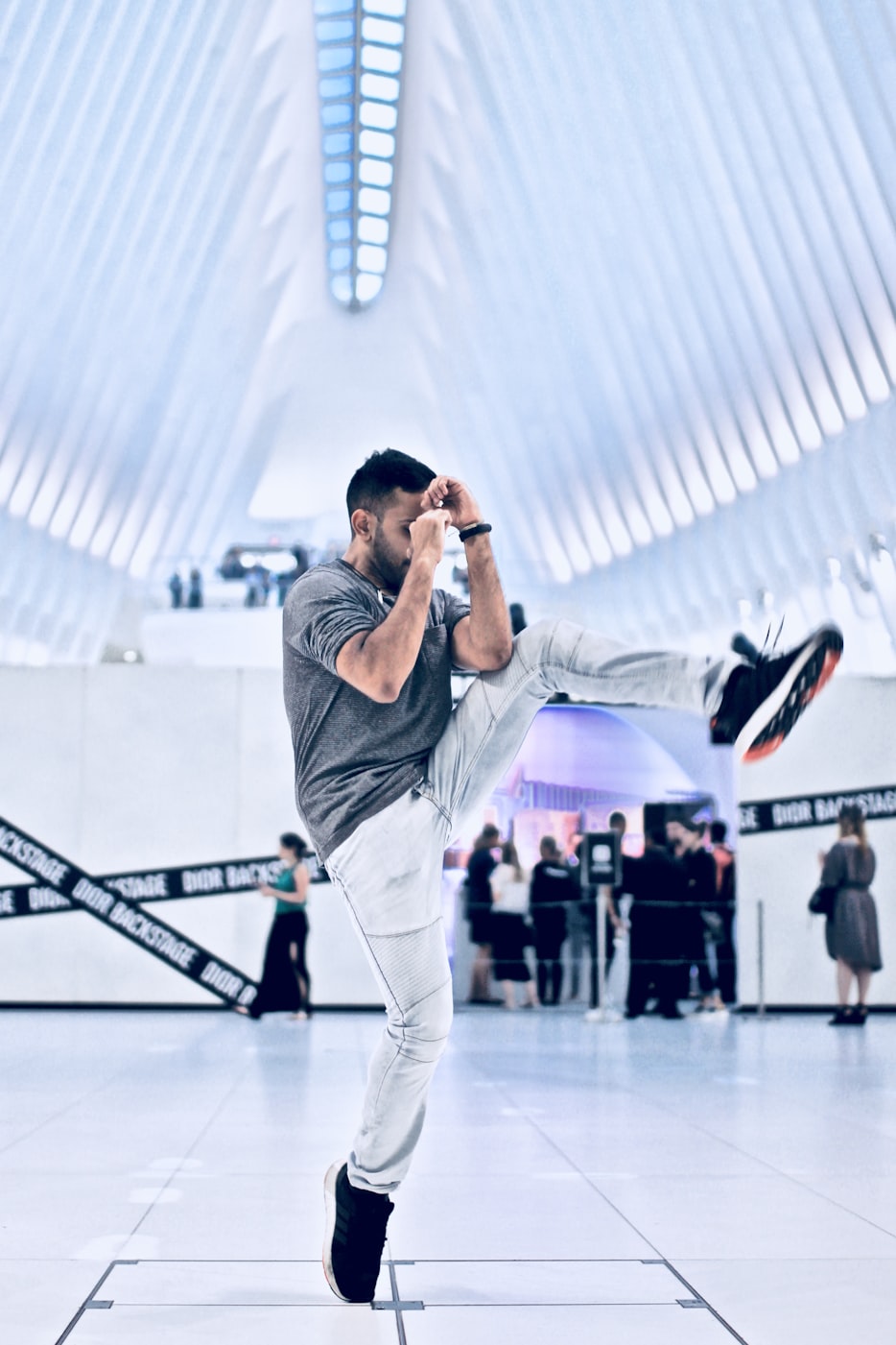 什么叫多人运动(让专业人士来教你什么叫做多人运动)