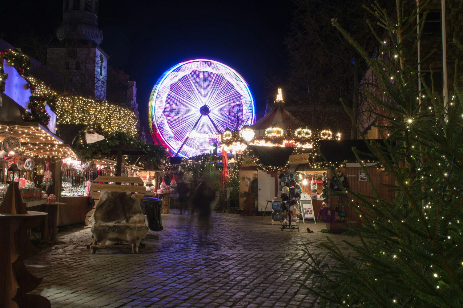 室内温泉水上乐园/室内温泉水上乐园鞍山