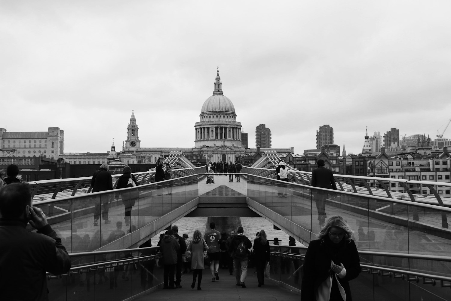 【全世界最不敢惹的三大国家,最不能惹的三个国家】 【全世界最不敢惹的三大国家,最不能惹的三个国家】