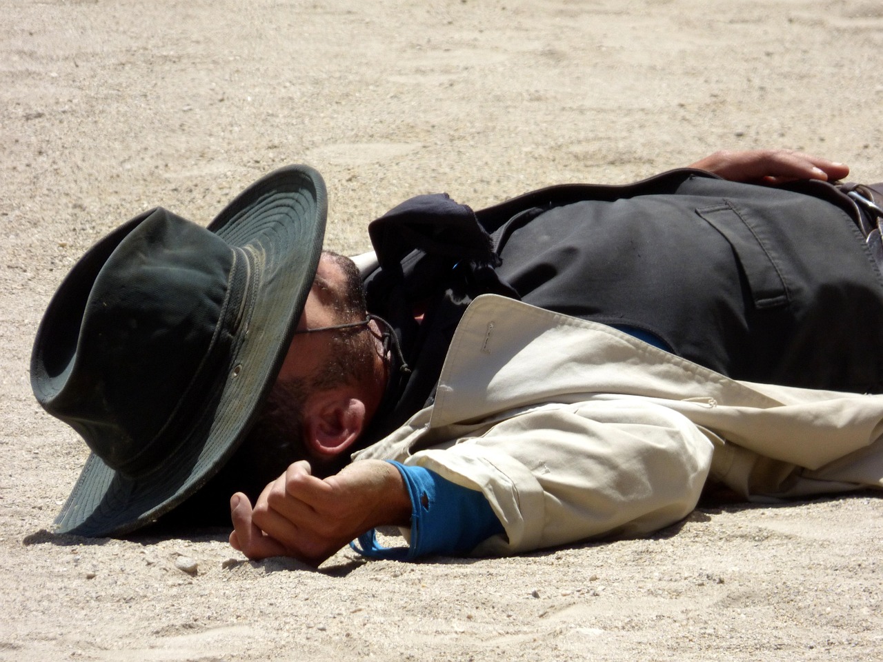 【珠峰上的死尸会腐烂吗,珠峰上的死尸会腐烂吗为什么】