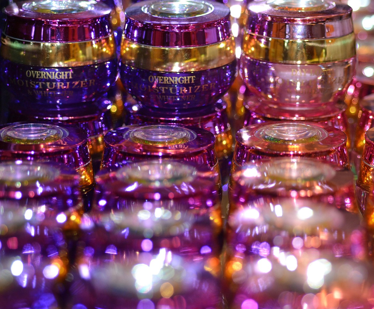 含铅汞化妆品排名(含铅汞多的护肤产品有哪些)