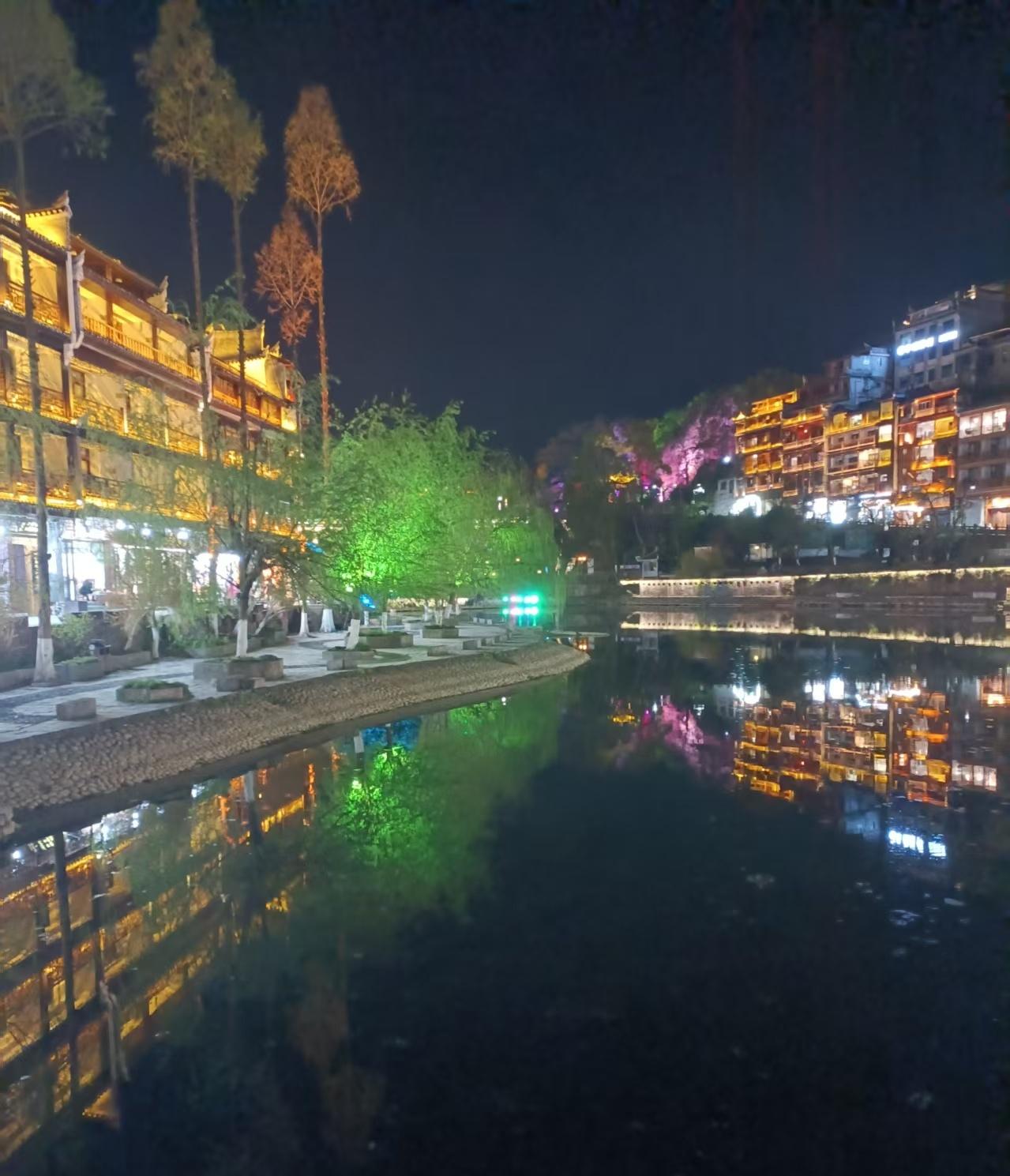 凤凰古城门票多少钱一个人.凤凰古城玩一天够吗？-第3张图片